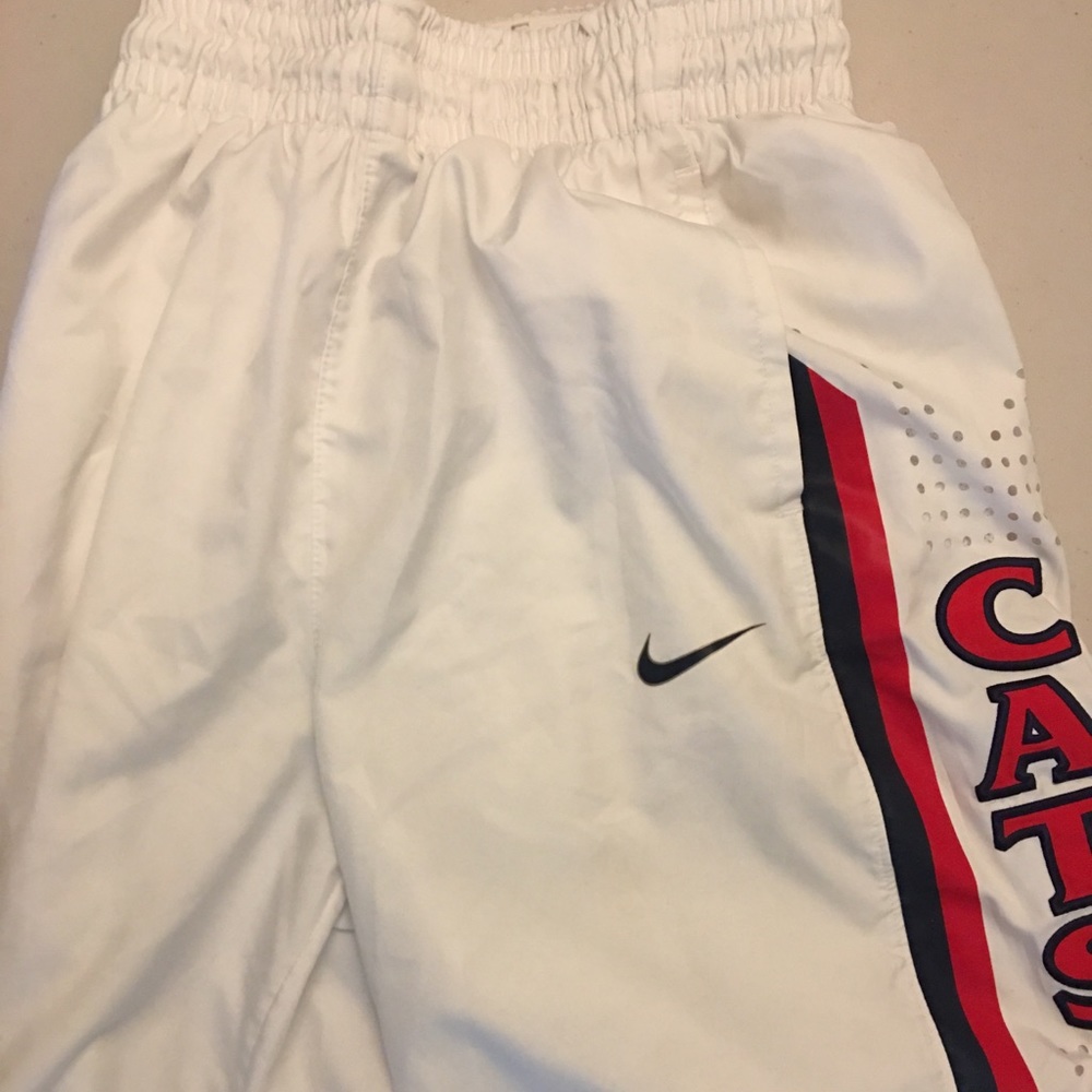 Men’s Nike UofA shorts